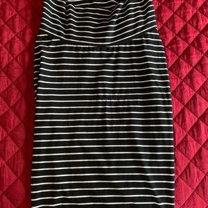 Striped, fitted maternity skirt